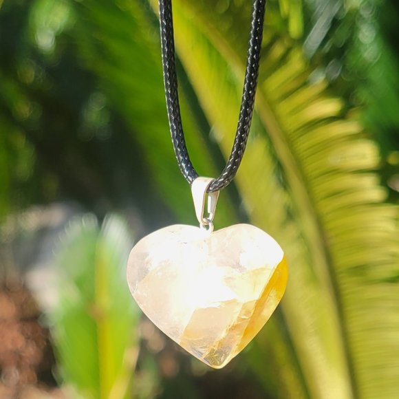Golden Healer Quartz Pendant - Picture 3 of 3